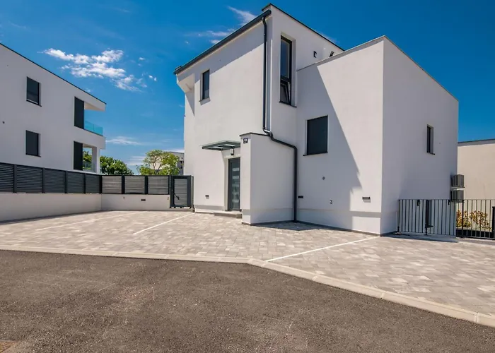 Appartamento Bp Lux By Interhome Njivice