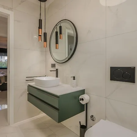 Apartman Bp Lux By Interhome *